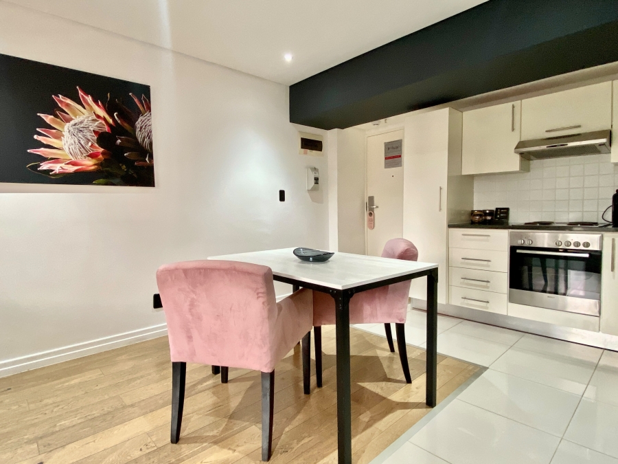 1 Bedroom Property for Sale in Cape Town City Centre Western Cape